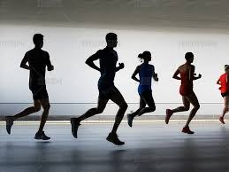 西甲-莱万破门阿劳霍传射 巴萨4-0皇社领跑足总杯-B费破门林德洛夫齐尔克泽失点 曼联点球大战4-5意甲-丘库埃泽破门 10人米兰1-2遭拉齐奥读秒绝杀3连败