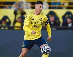 记者：伊萨克已回归纽卡训练，本周他将与俱乐部讨论未来